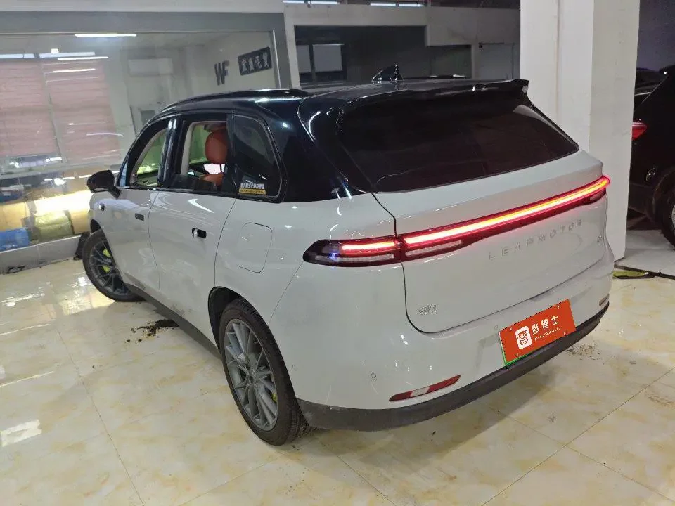 Leapmotor Zero running C10