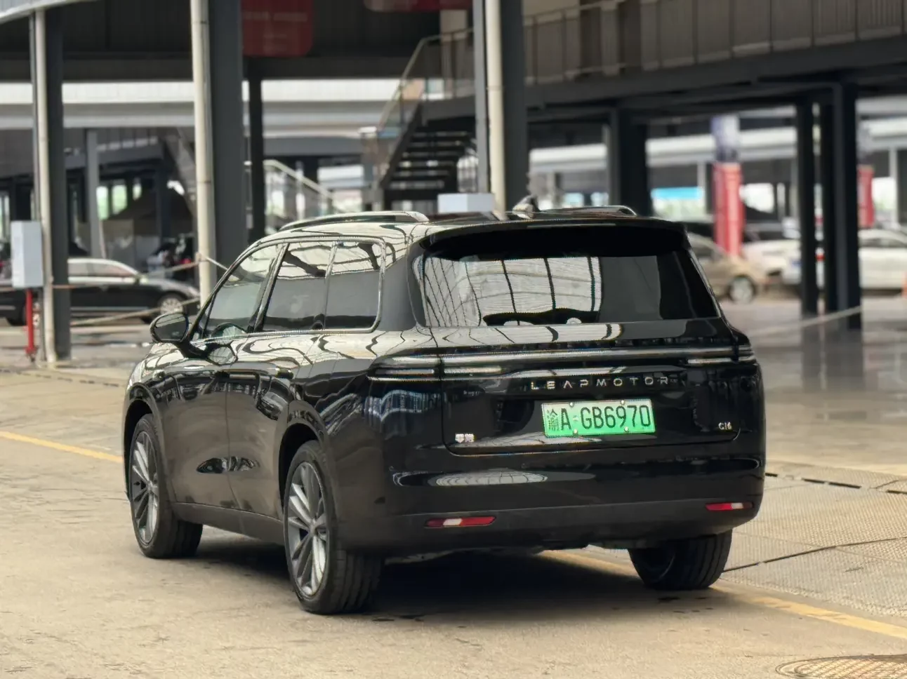Leapmotor C16