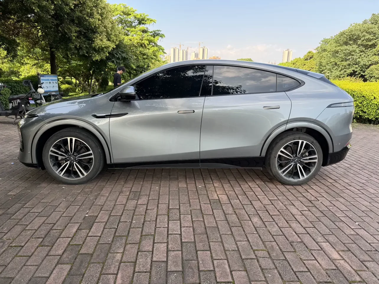 Xpeng G6