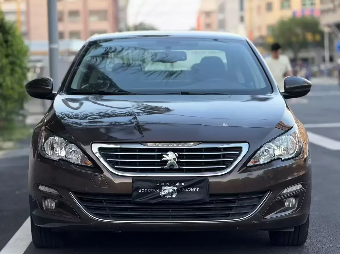 Peugeot 408