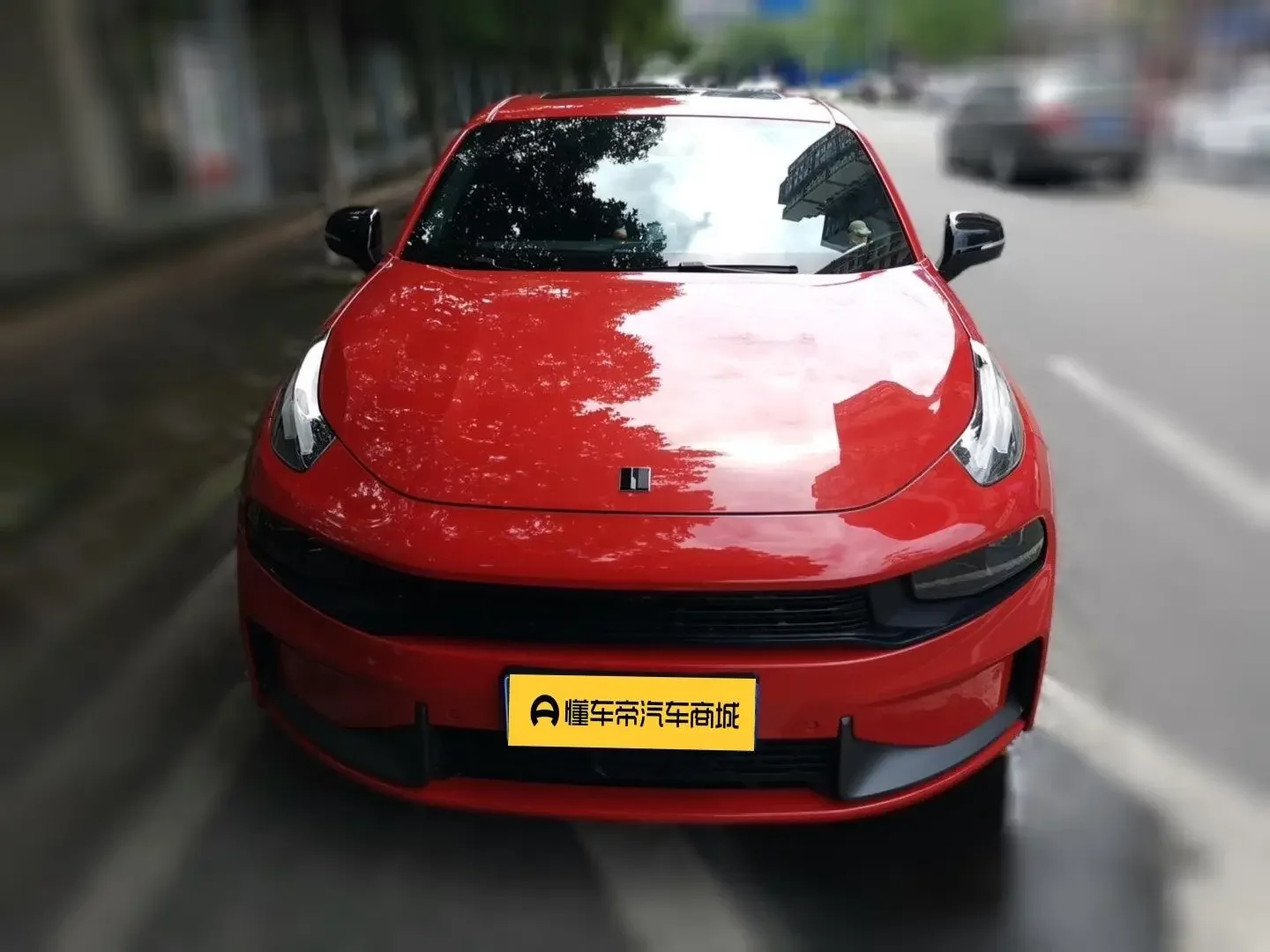 Lynk & Co 03