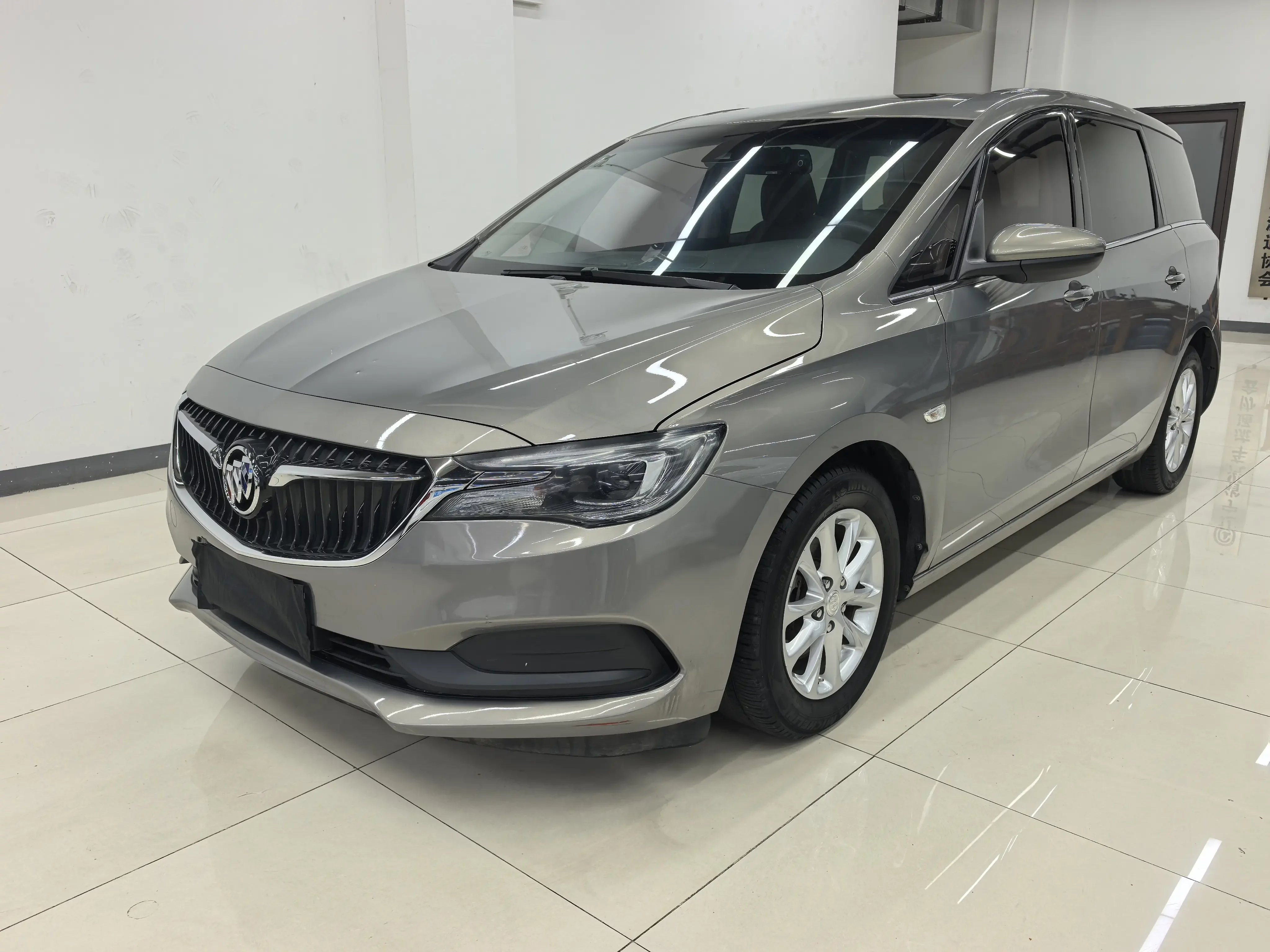 Buick GL6