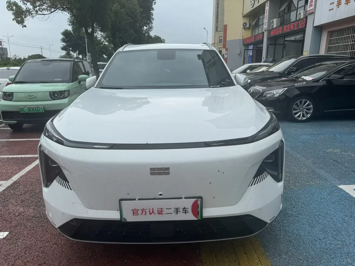 Geely Galaxy L7  из Китая