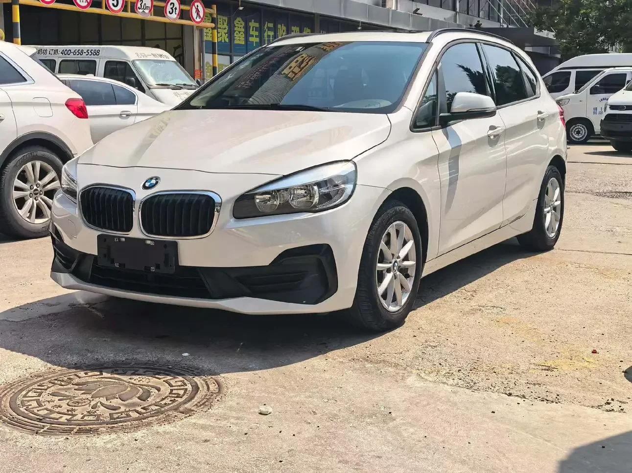 BMW 2 Series Active Tourer  из Китая