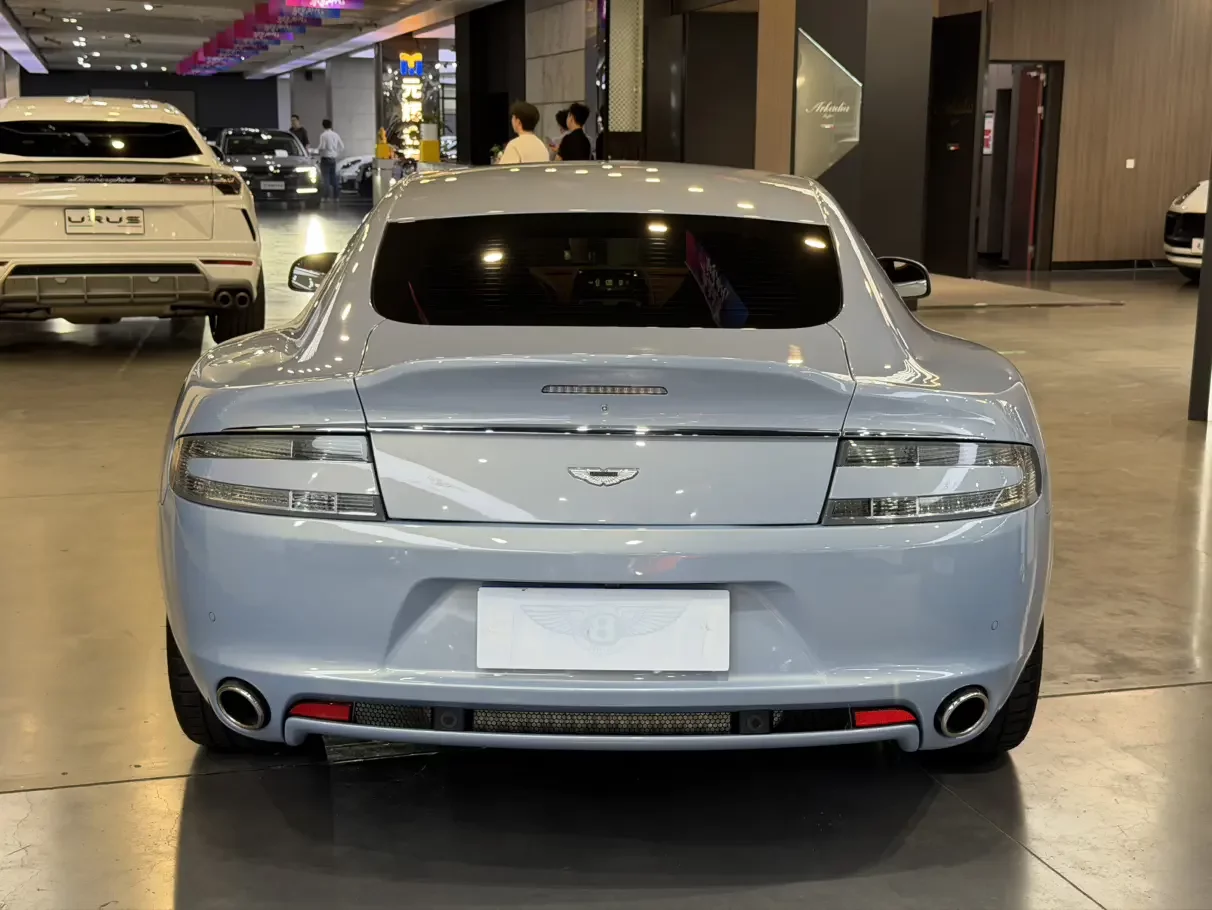 Aston Martin Rapide