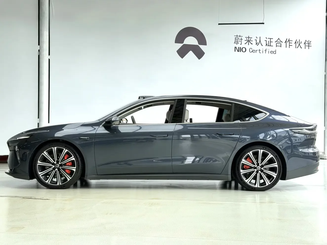 NIO ET7