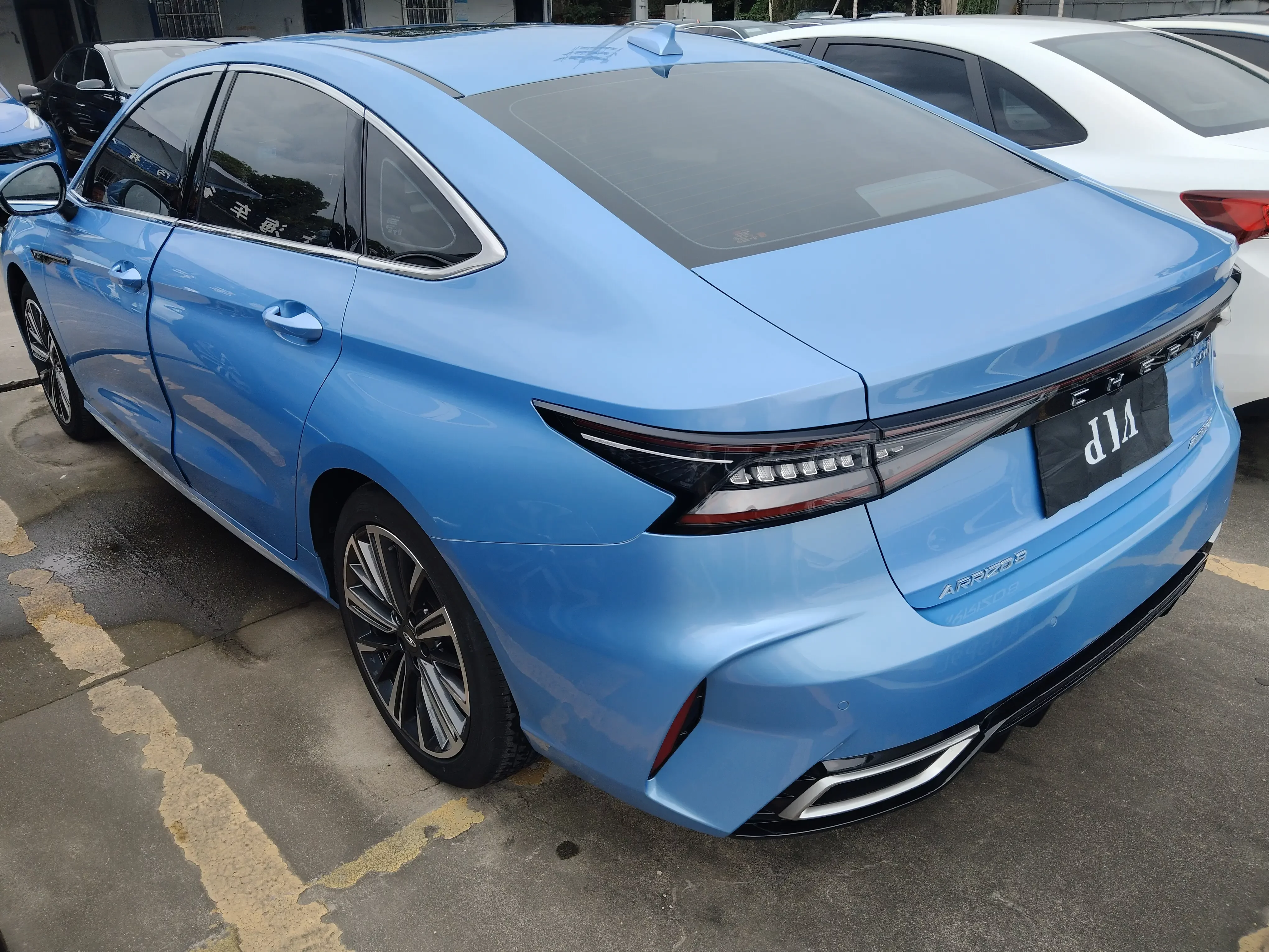 Chery Arrizo 8