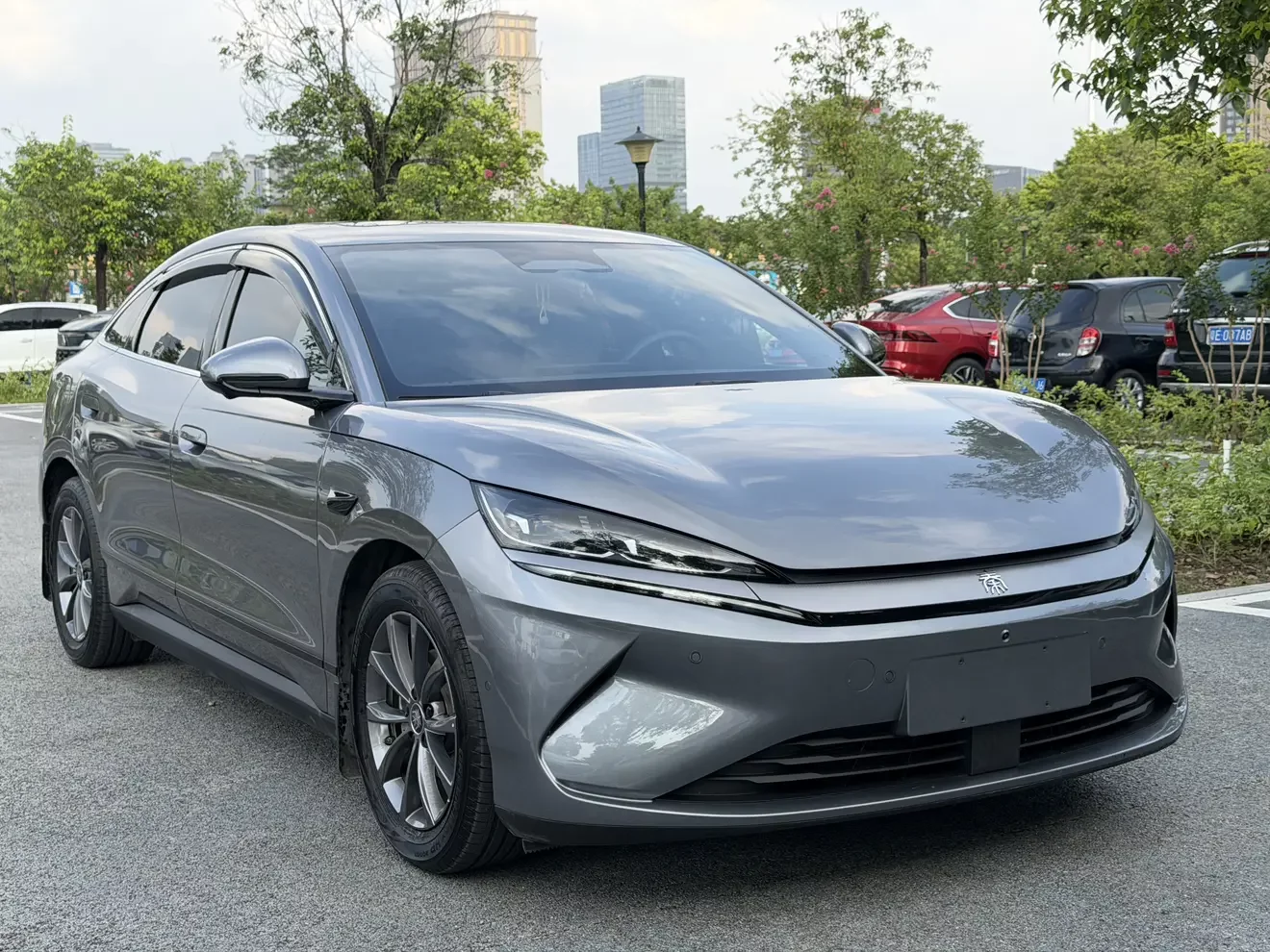 BYD Qin L EV