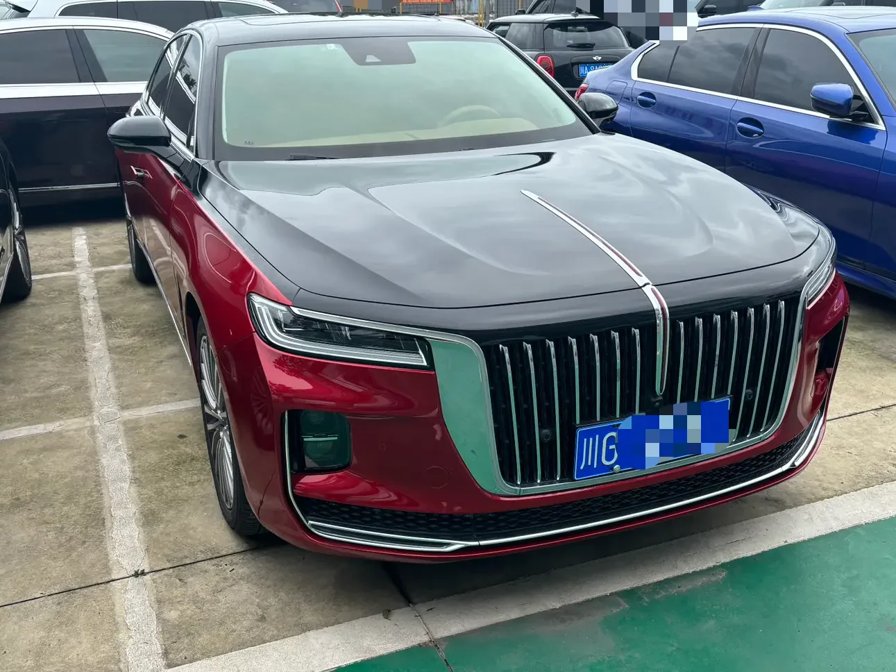 Hongqi H9  из Китая