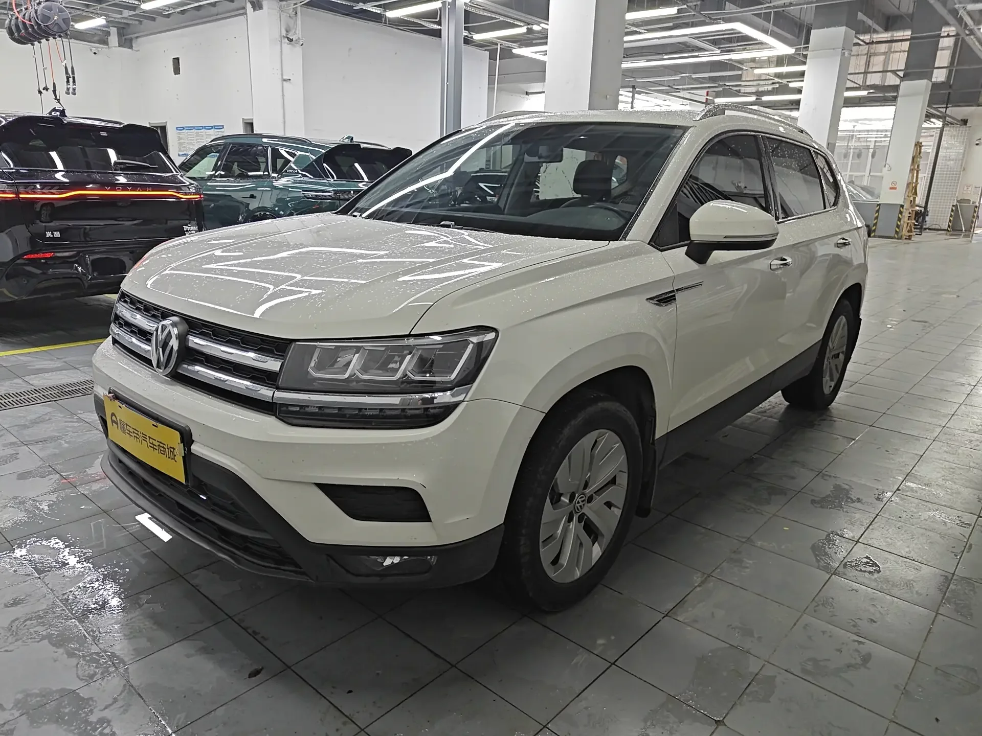 Volkswagen Tharu