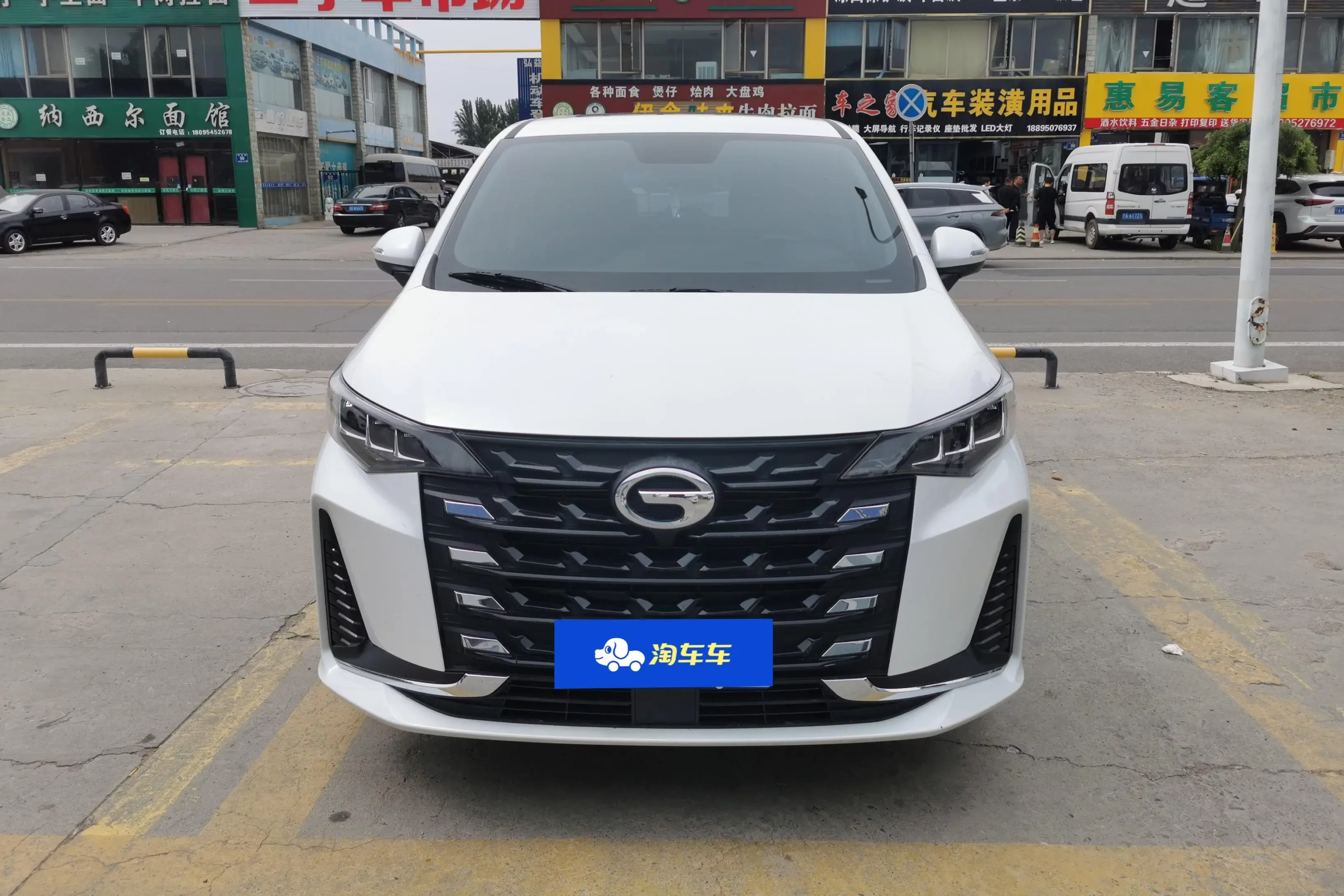 GAC Trumpchi M6  из Китая