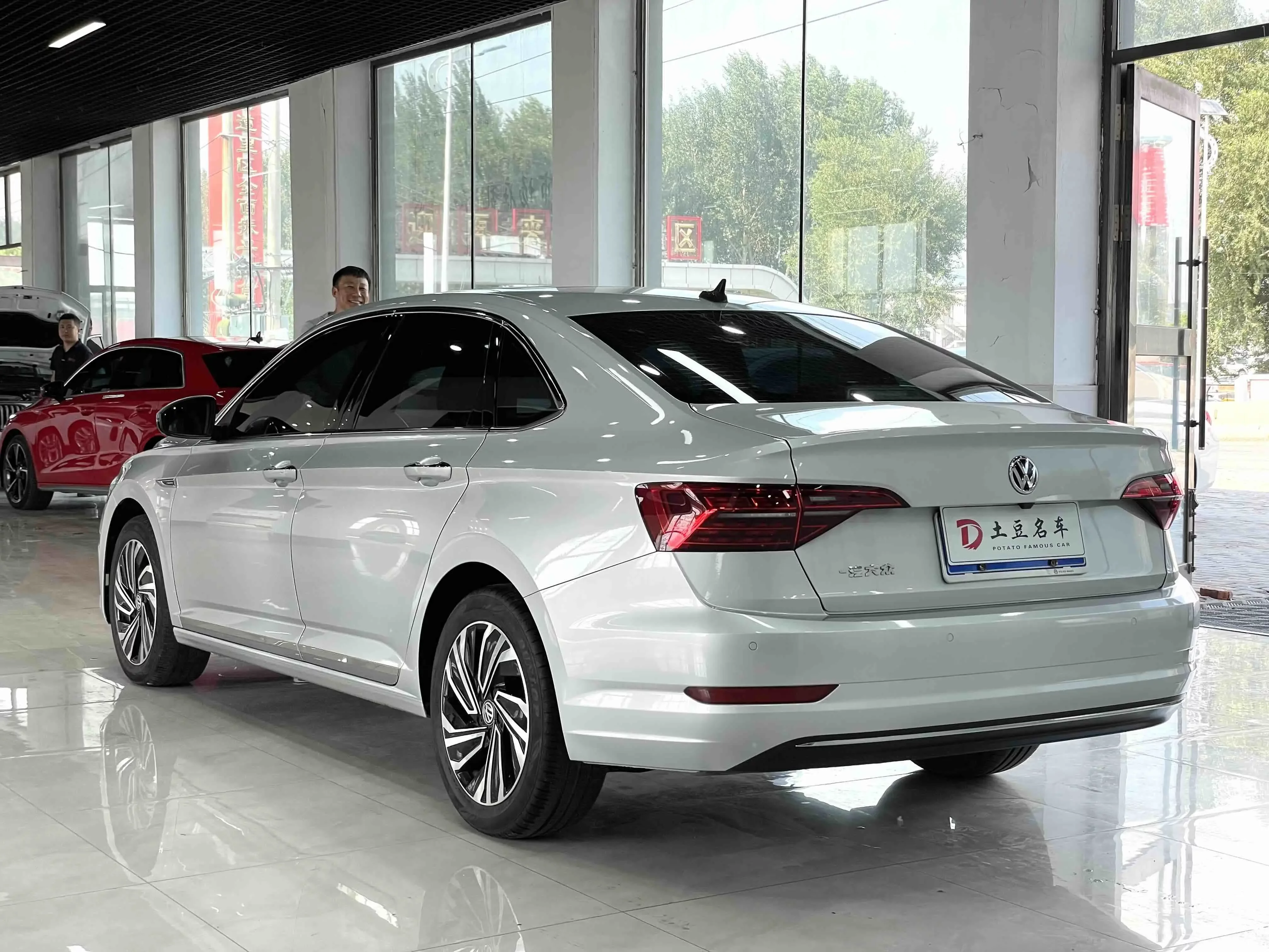 Volkswagen Sagitar