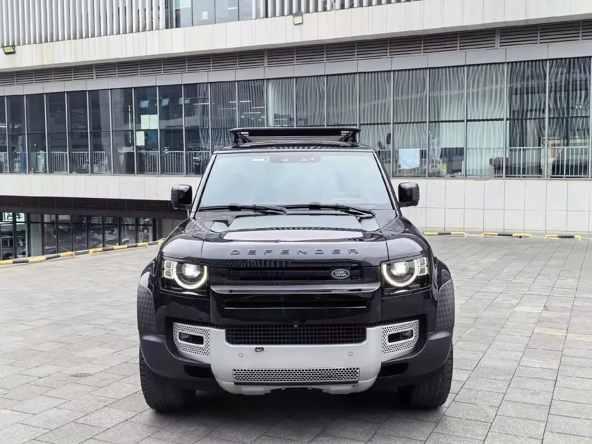 Land Rover guard