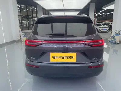 AITO Wenjie M7