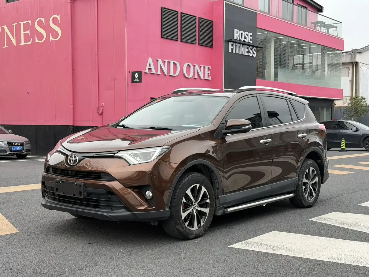 Toyota RAV4  из Китая