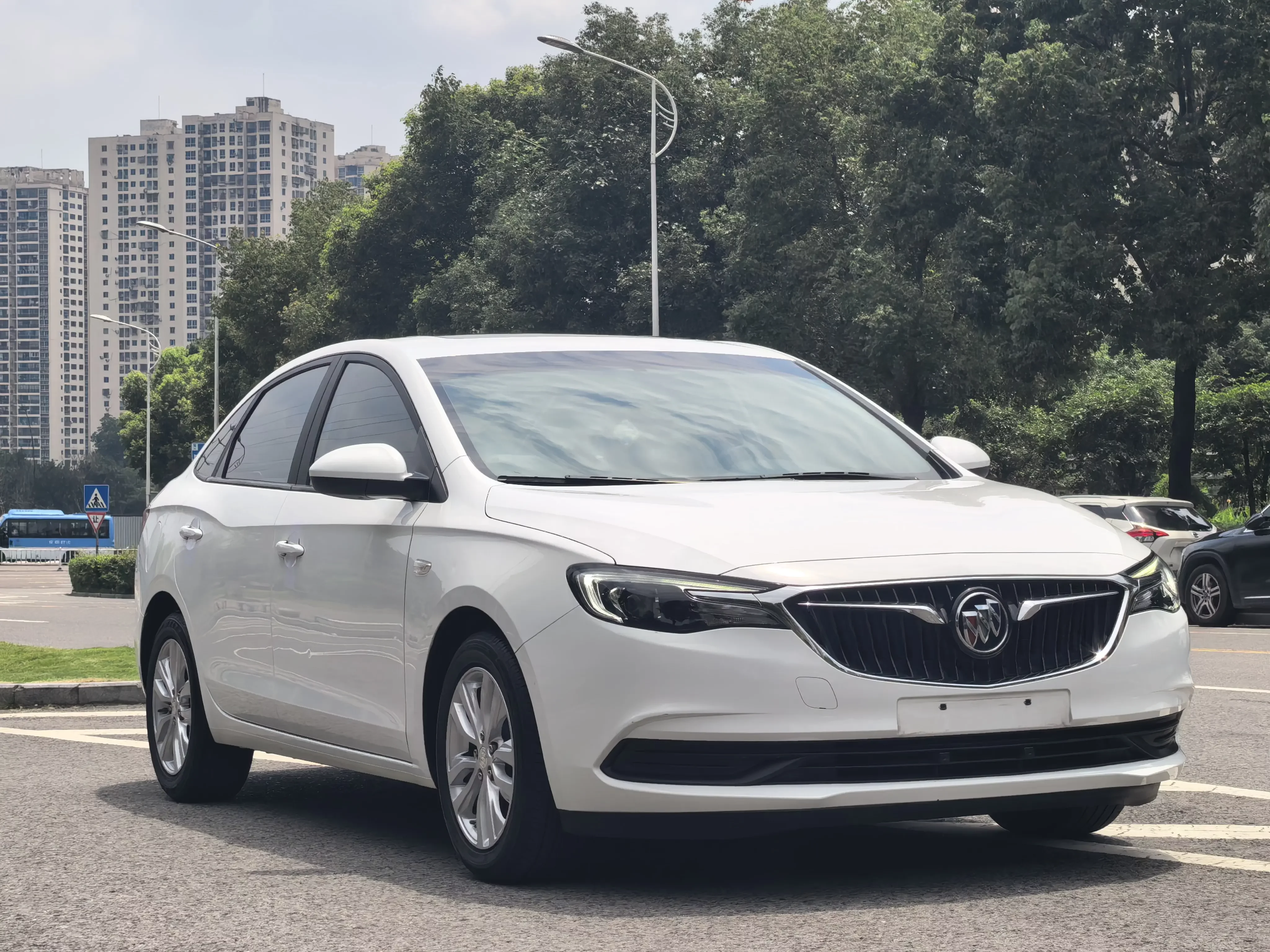 Buick Yinglang