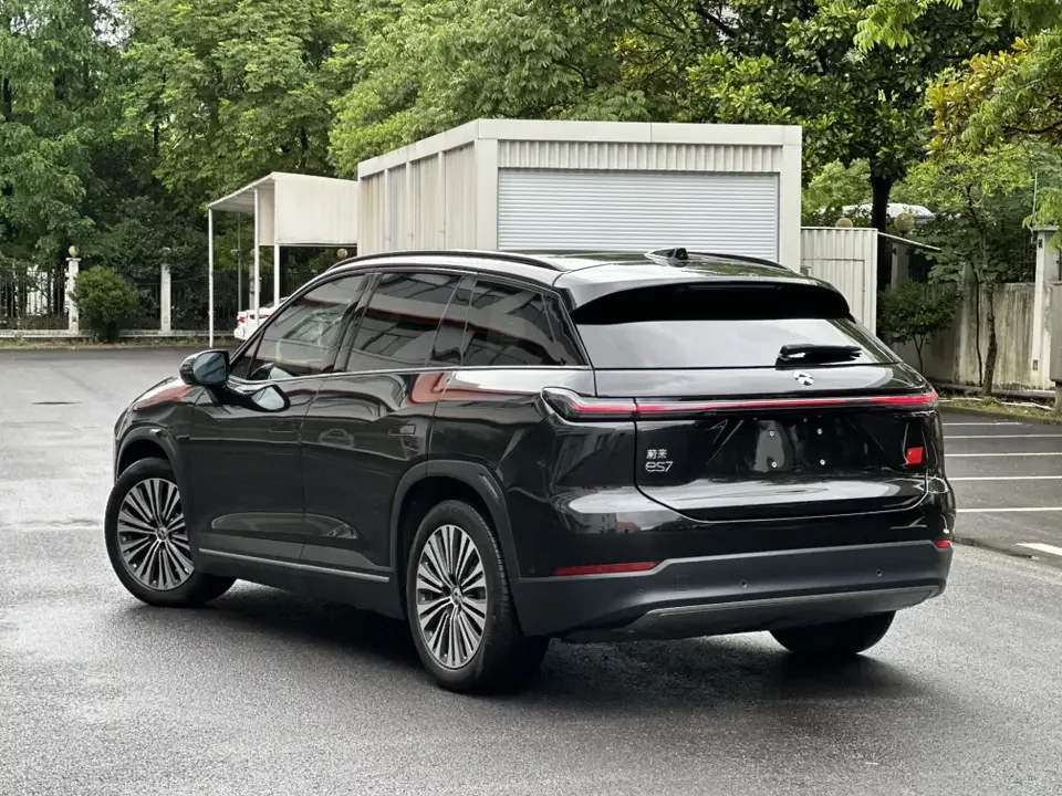 NIO ES7