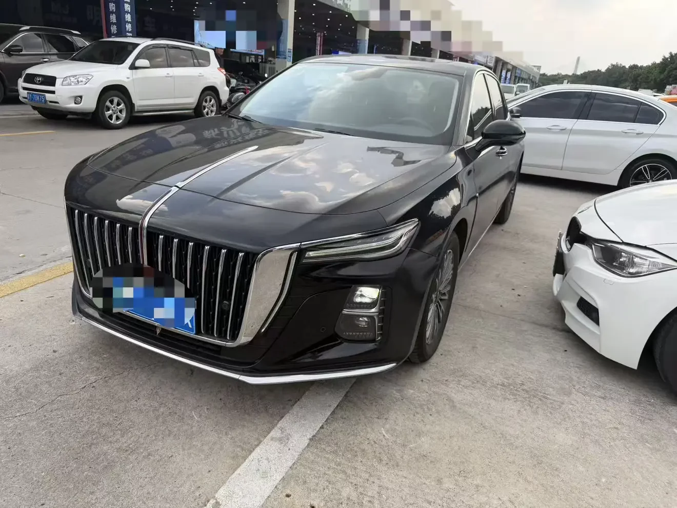 Hongqi H5