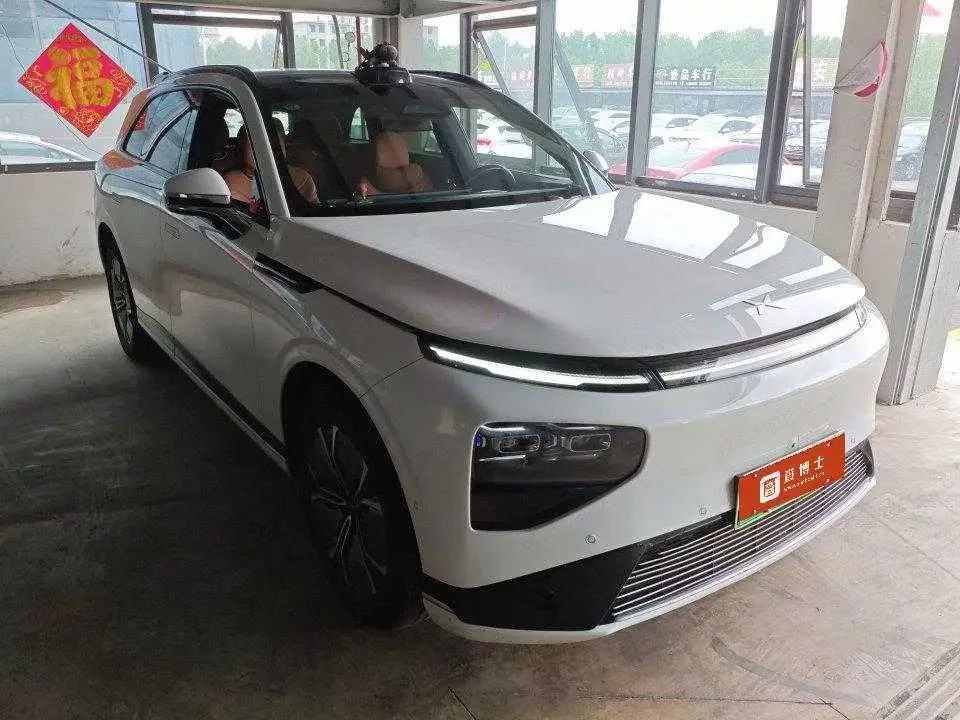 Xpeng G9
