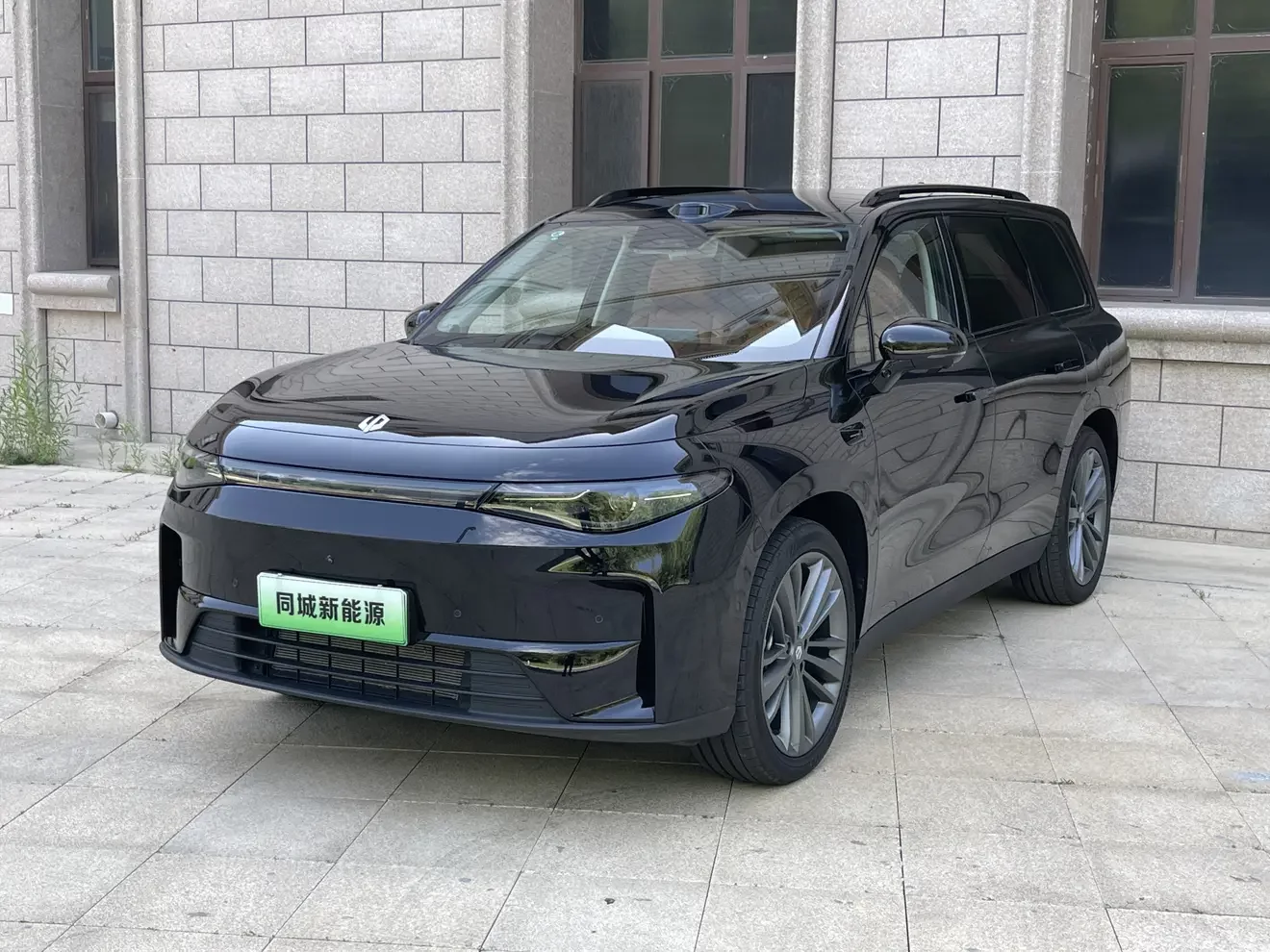 Leapmotor C16