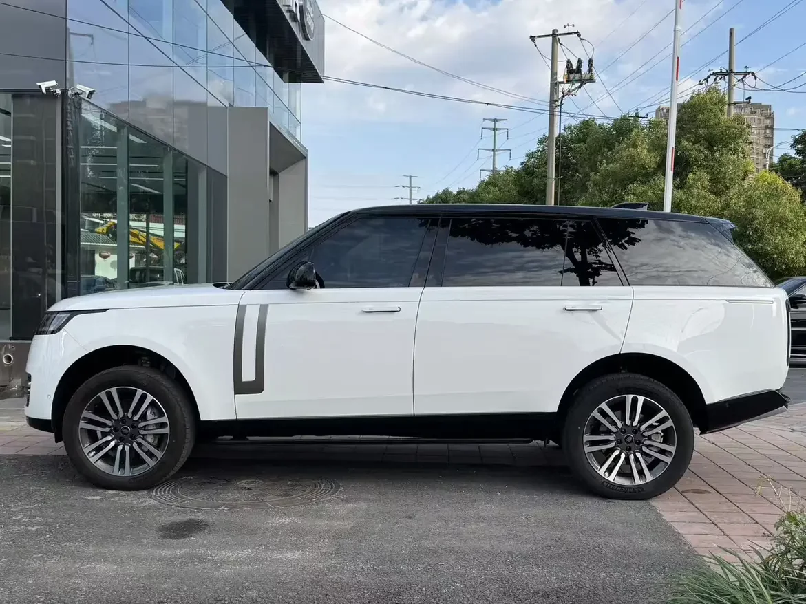 Land Rover range rover