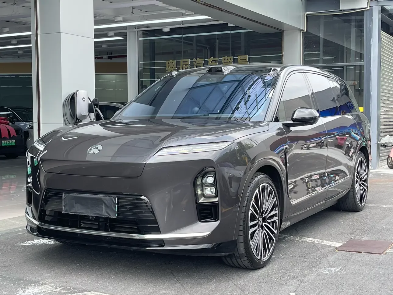 NIO ES8  из Китая