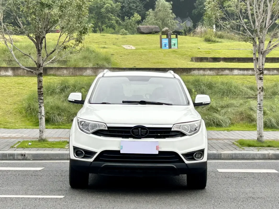 FAW Senya R7