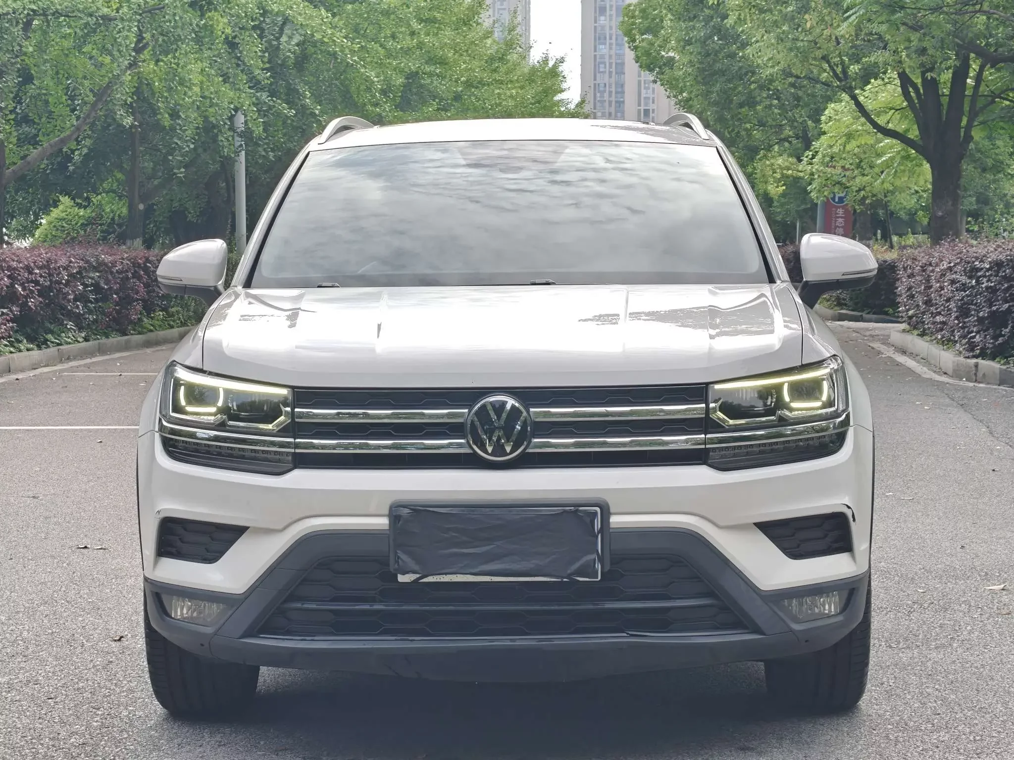 Volkswagen Tharu