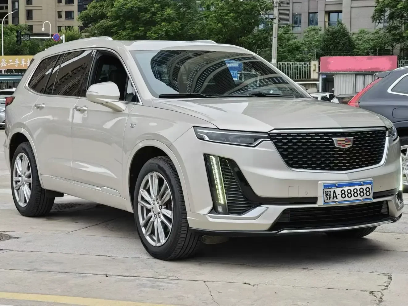 Cadillac XT6