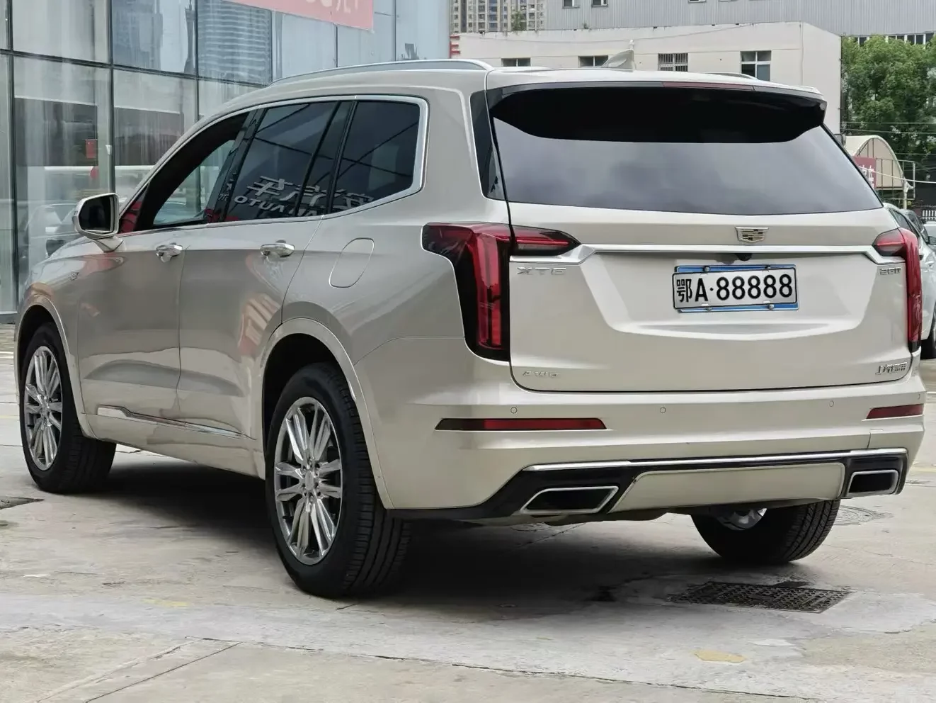Cadillac XT6