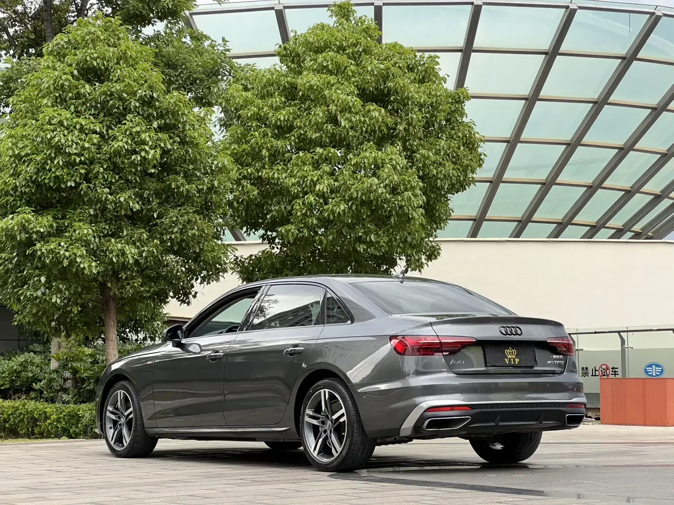 Audi A4L