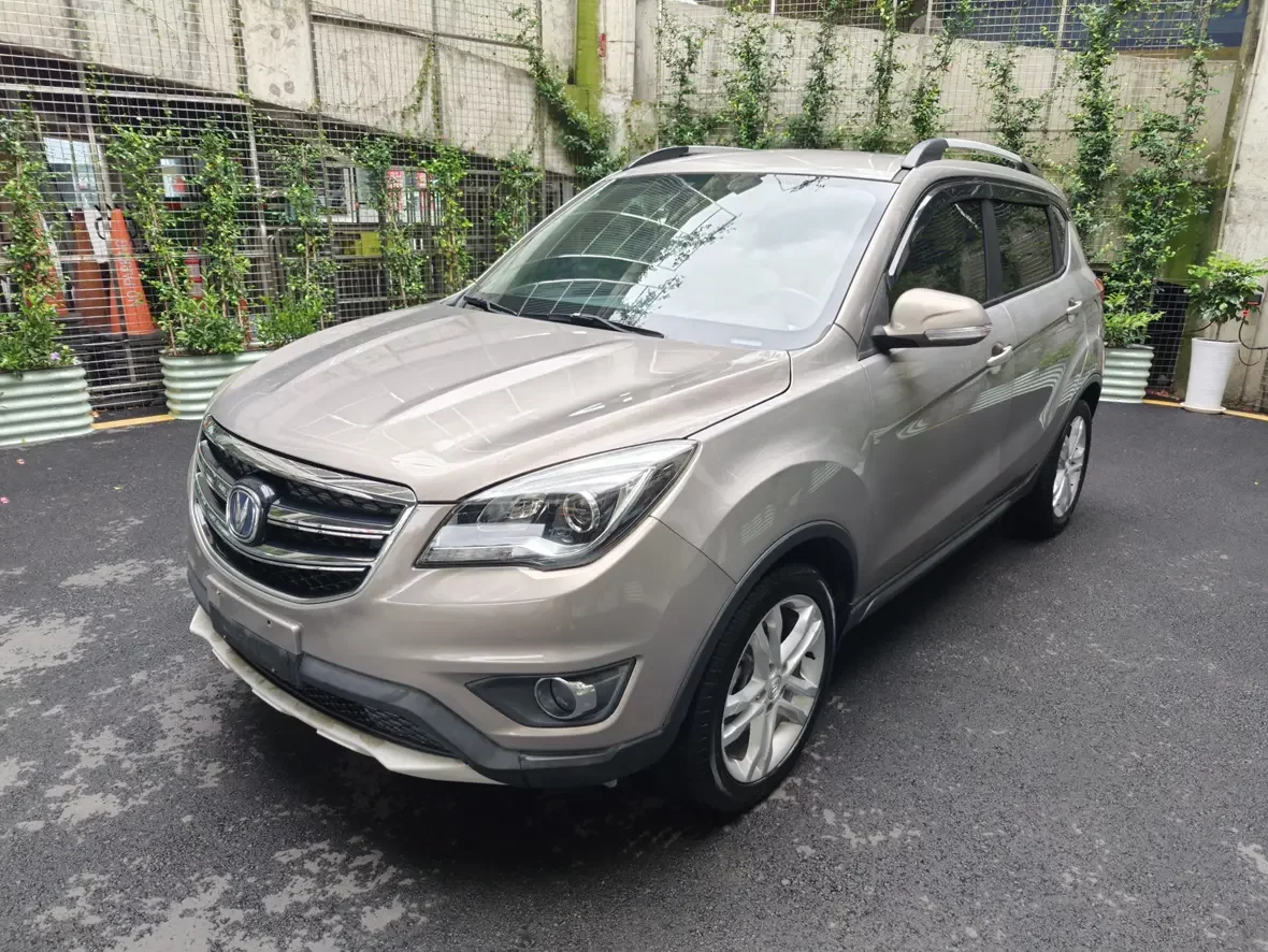 Changan CS35  из Китая