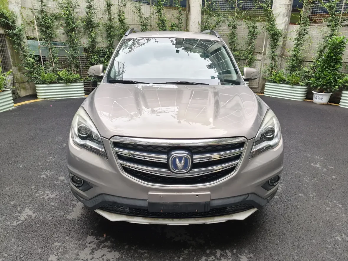 Changan CS35  из Китая