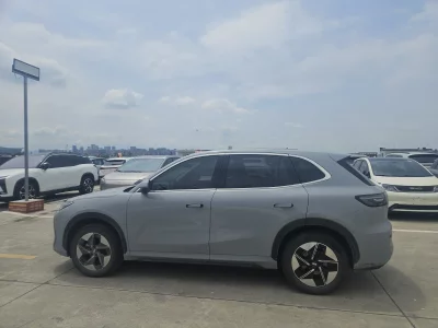 Geely Galaxy E5