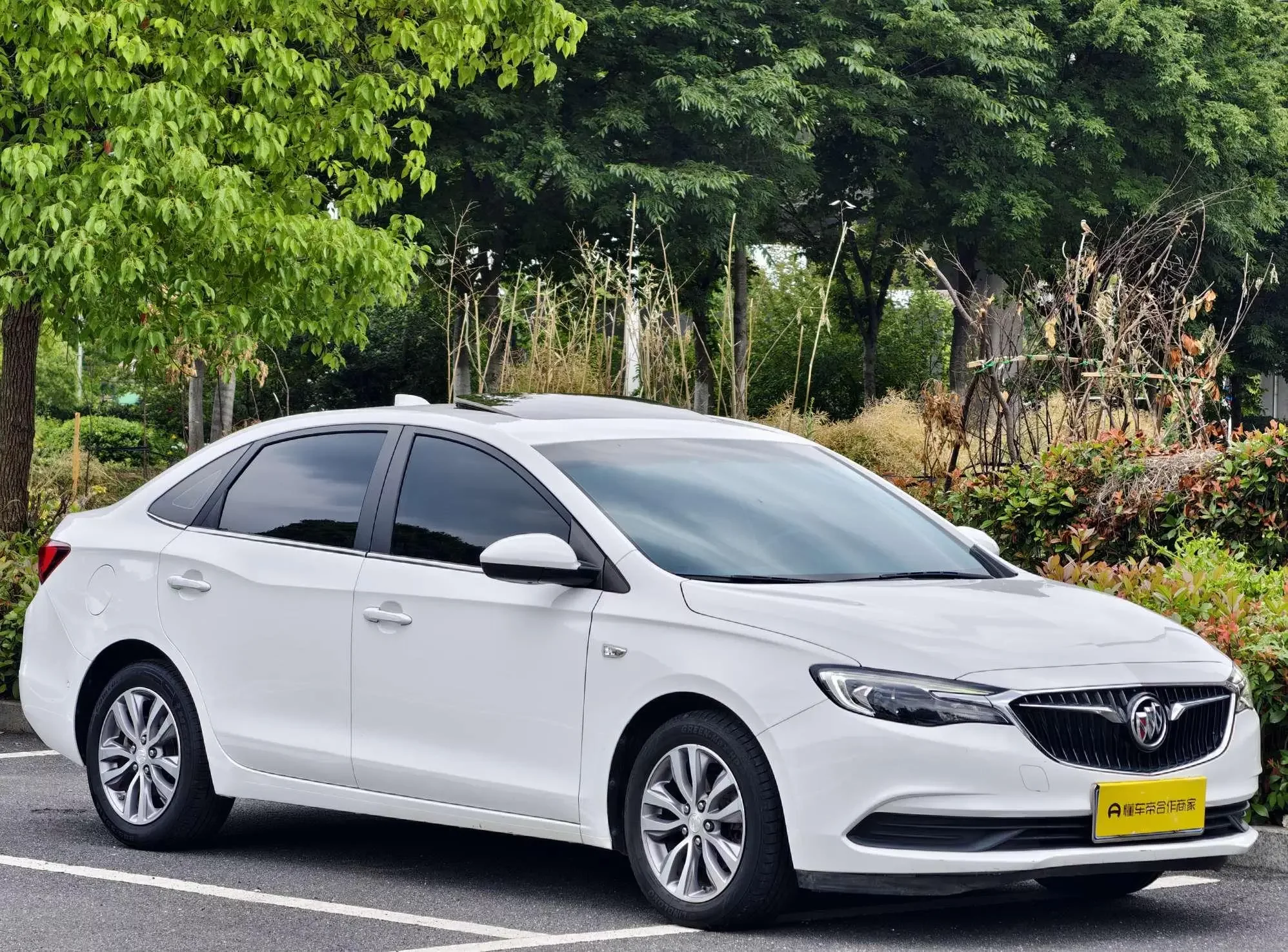 Buick Yinglang