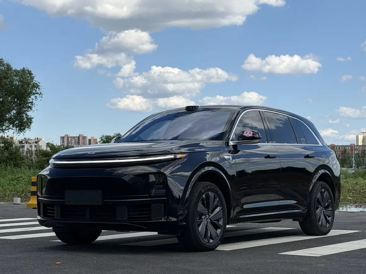 Lixiang L7