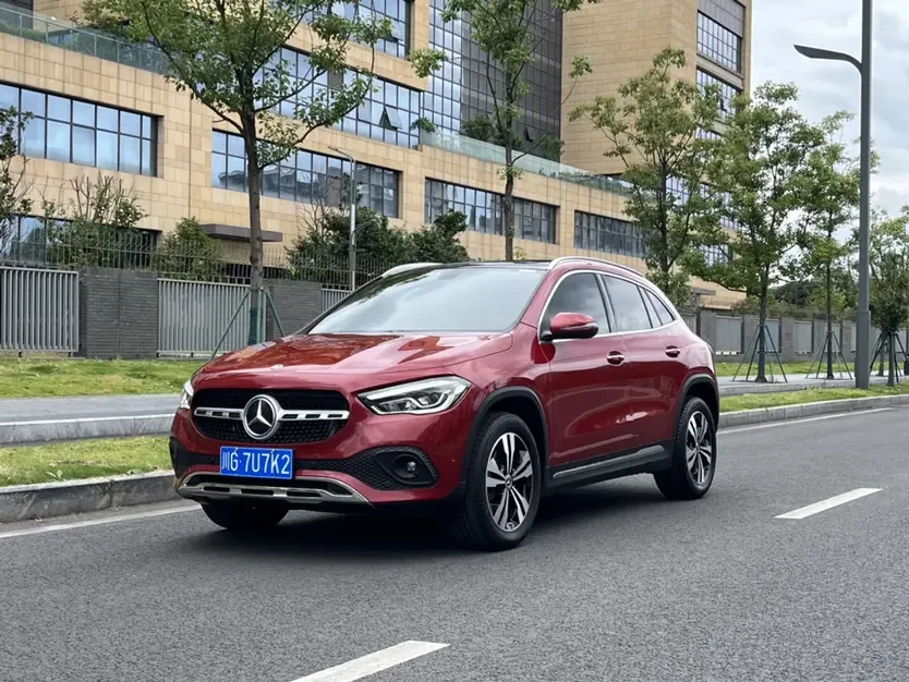 Mercedes-Benz GLA