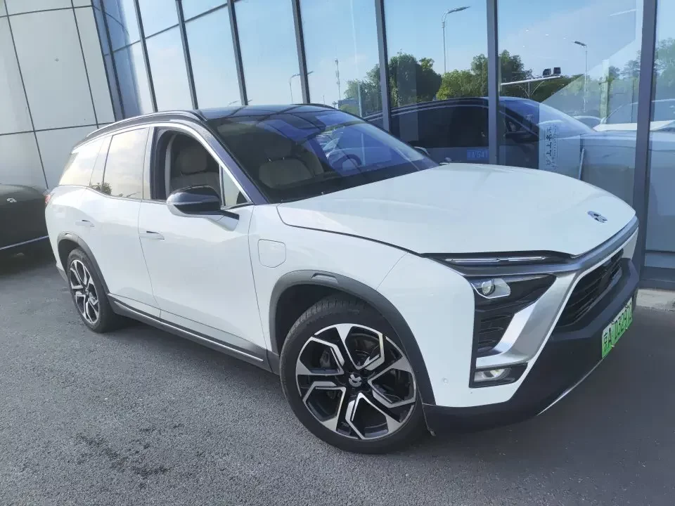 NIO ES8  из Китая