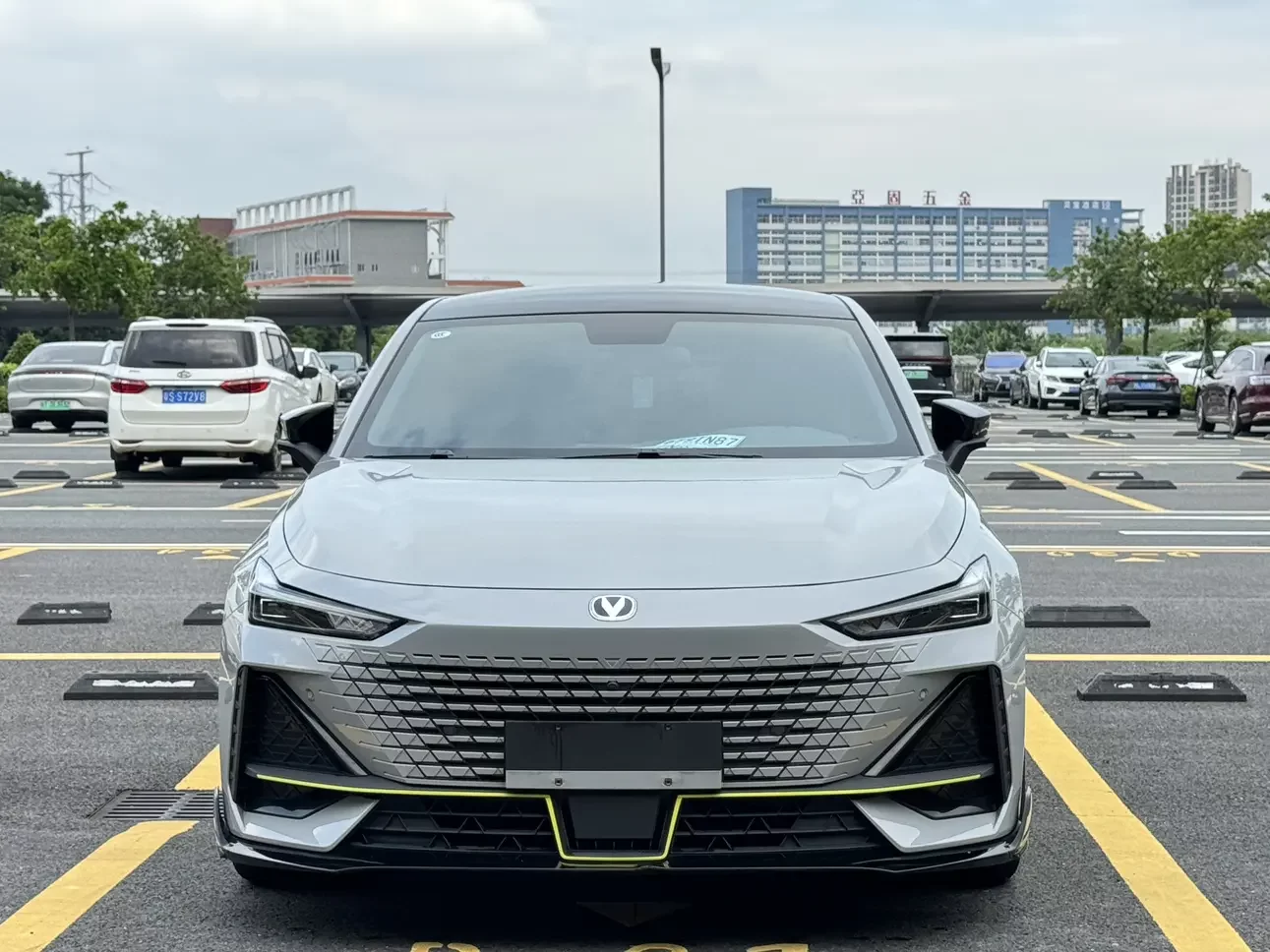 Changan UNI-V