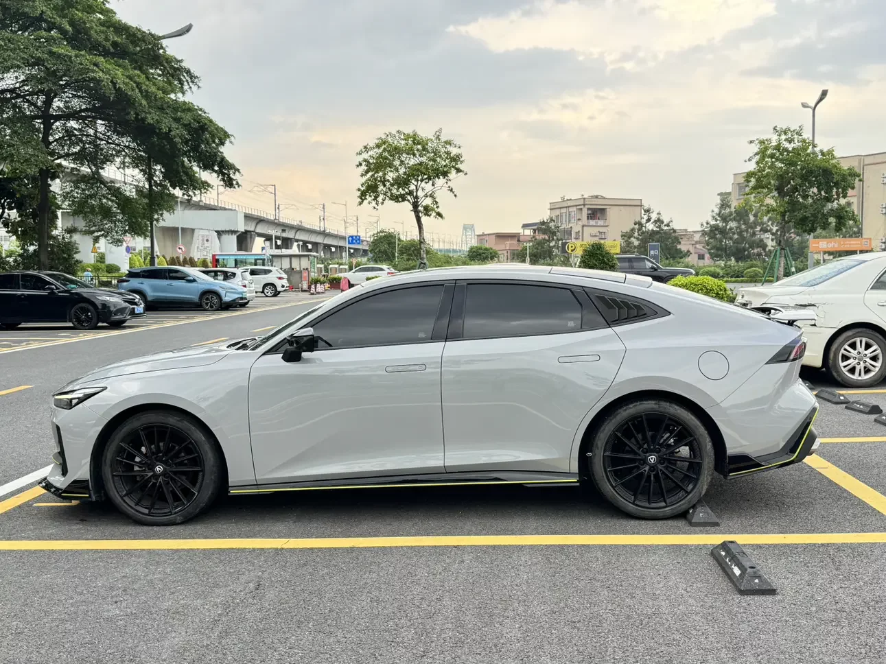 Changan UNI-V