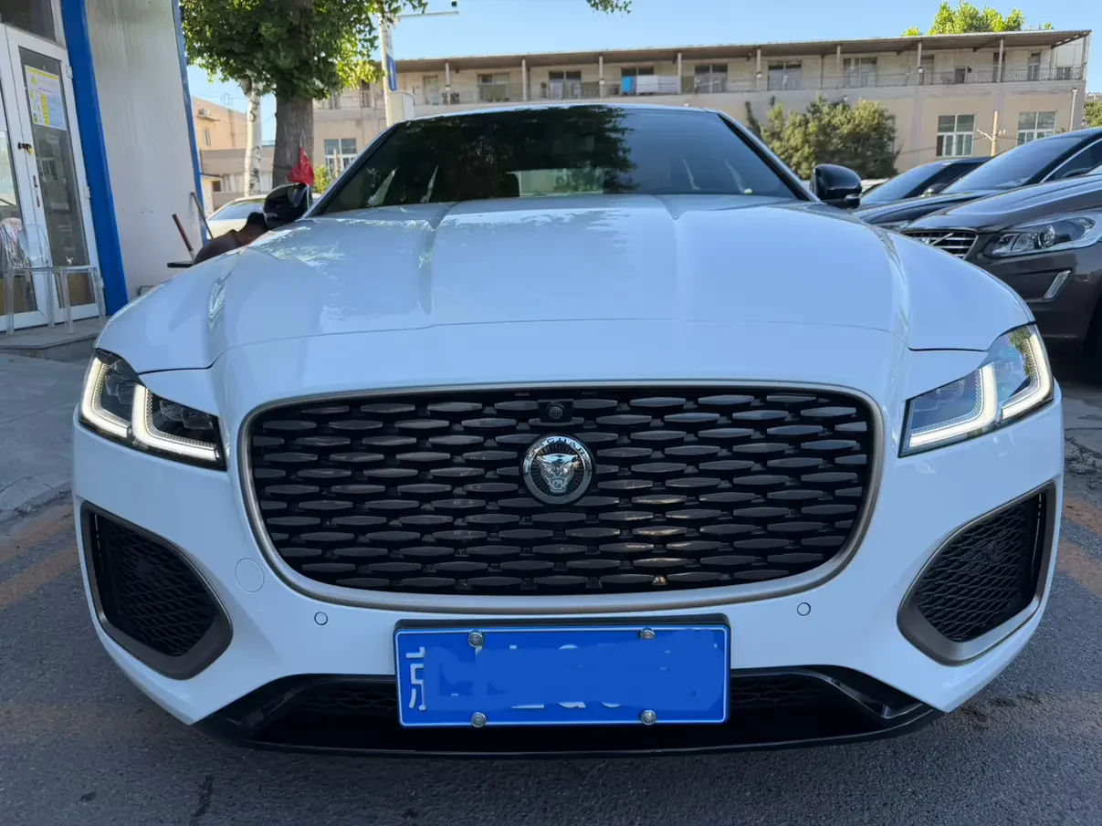Jaguar XFL  из Китая