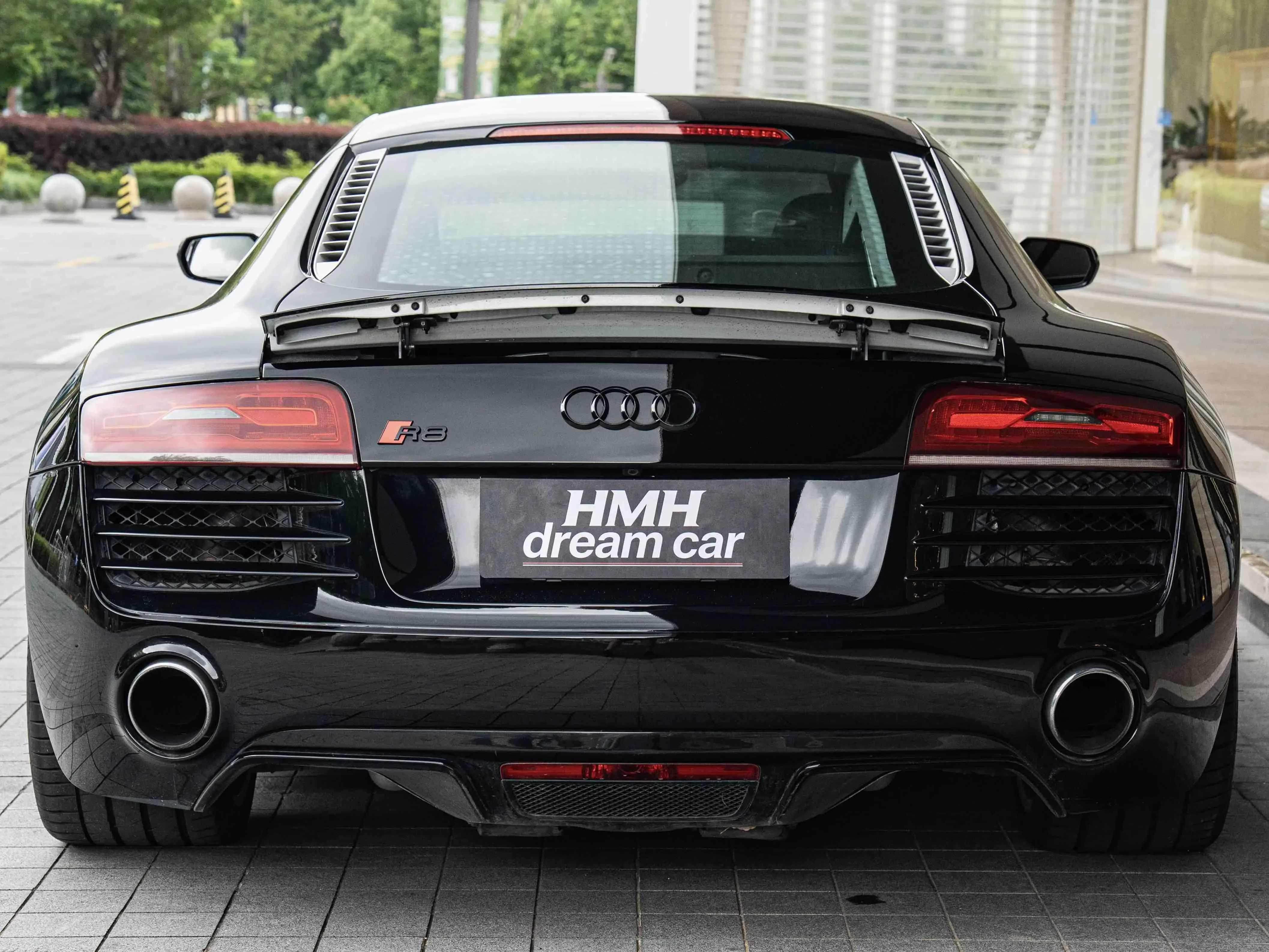 Audi R8