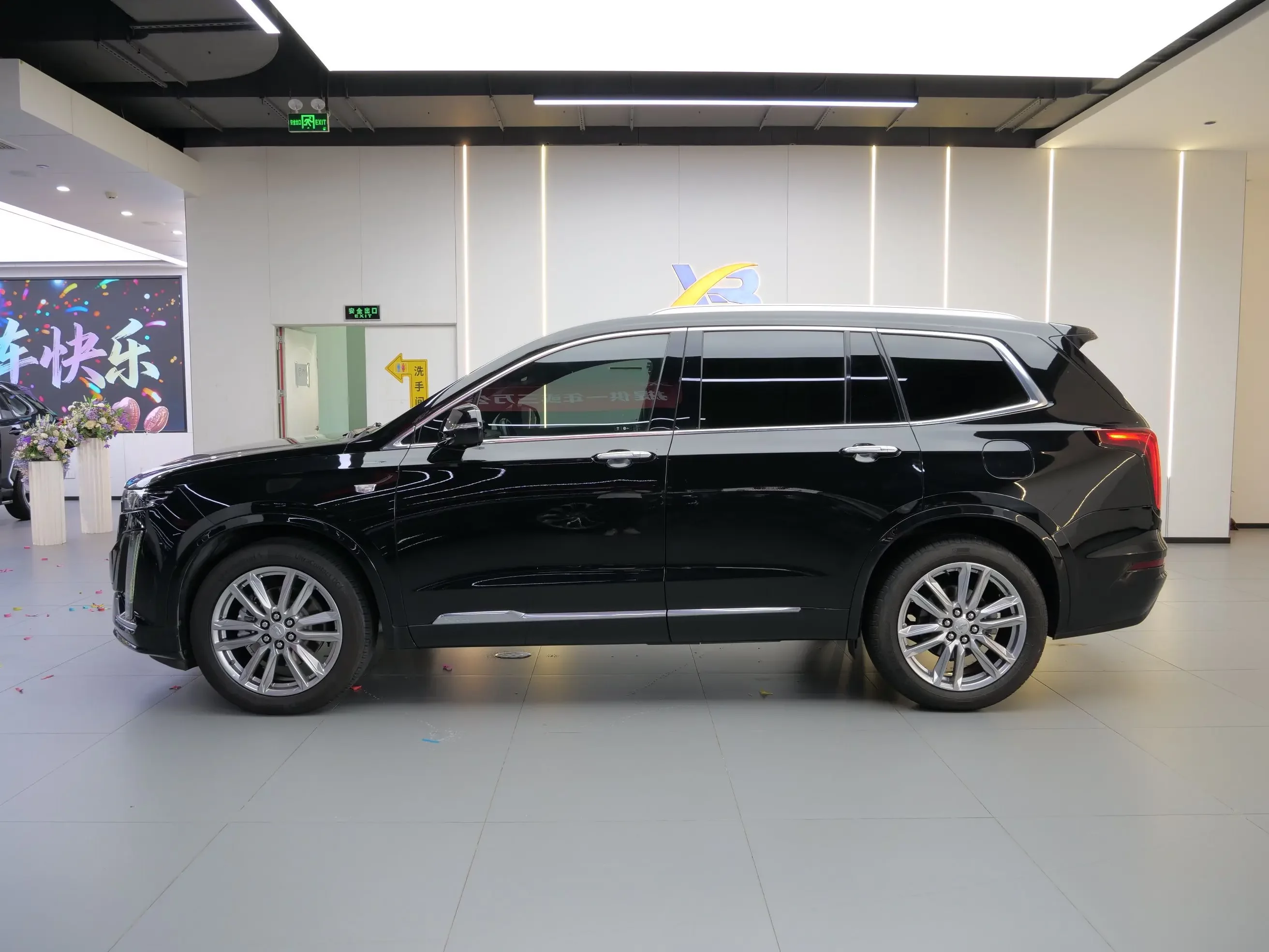 Cadillac XT6
