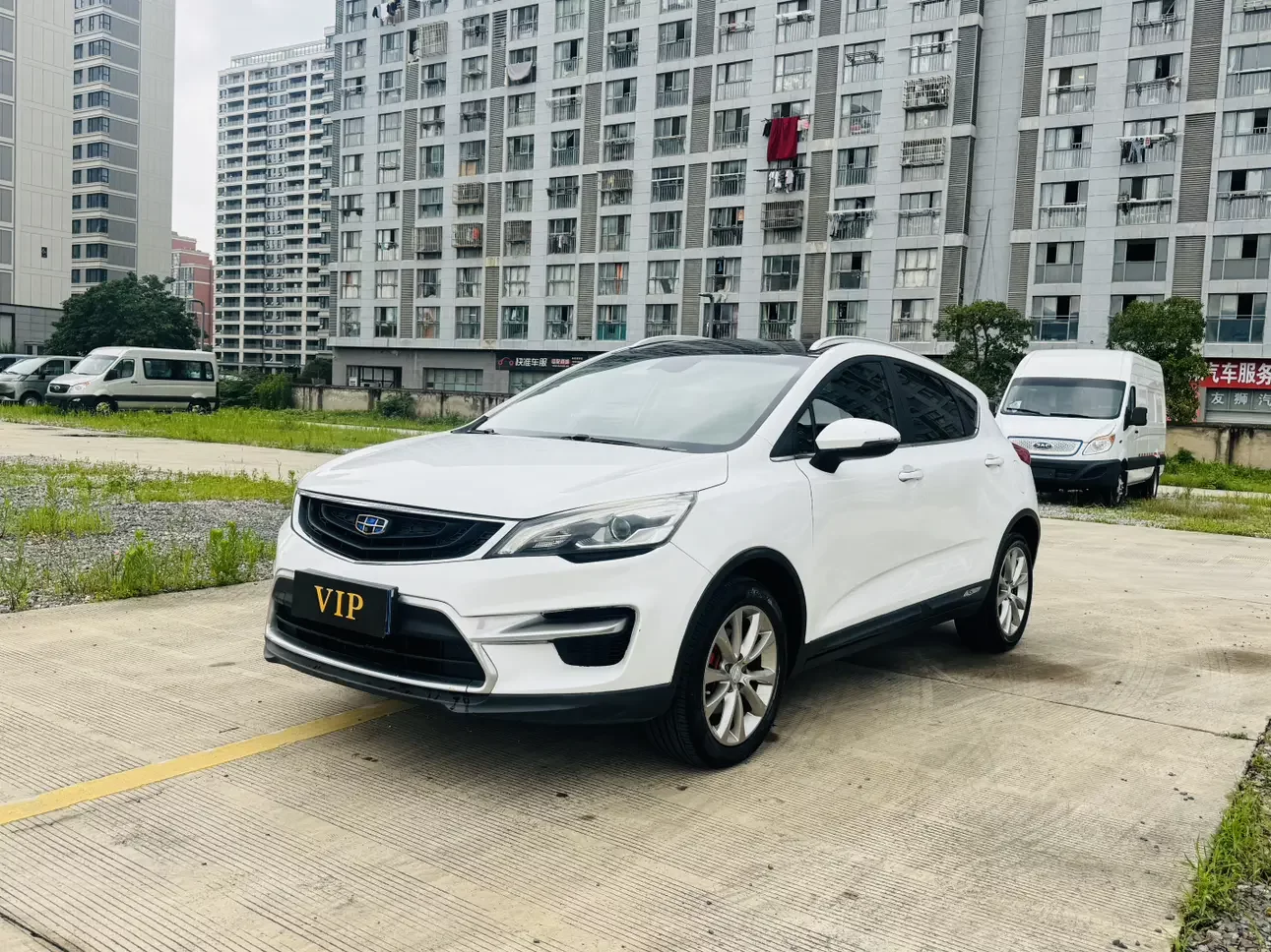 Geely Emgrand GS  из Китая