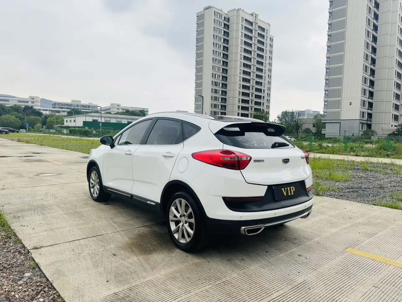 Geely Emgrand GS