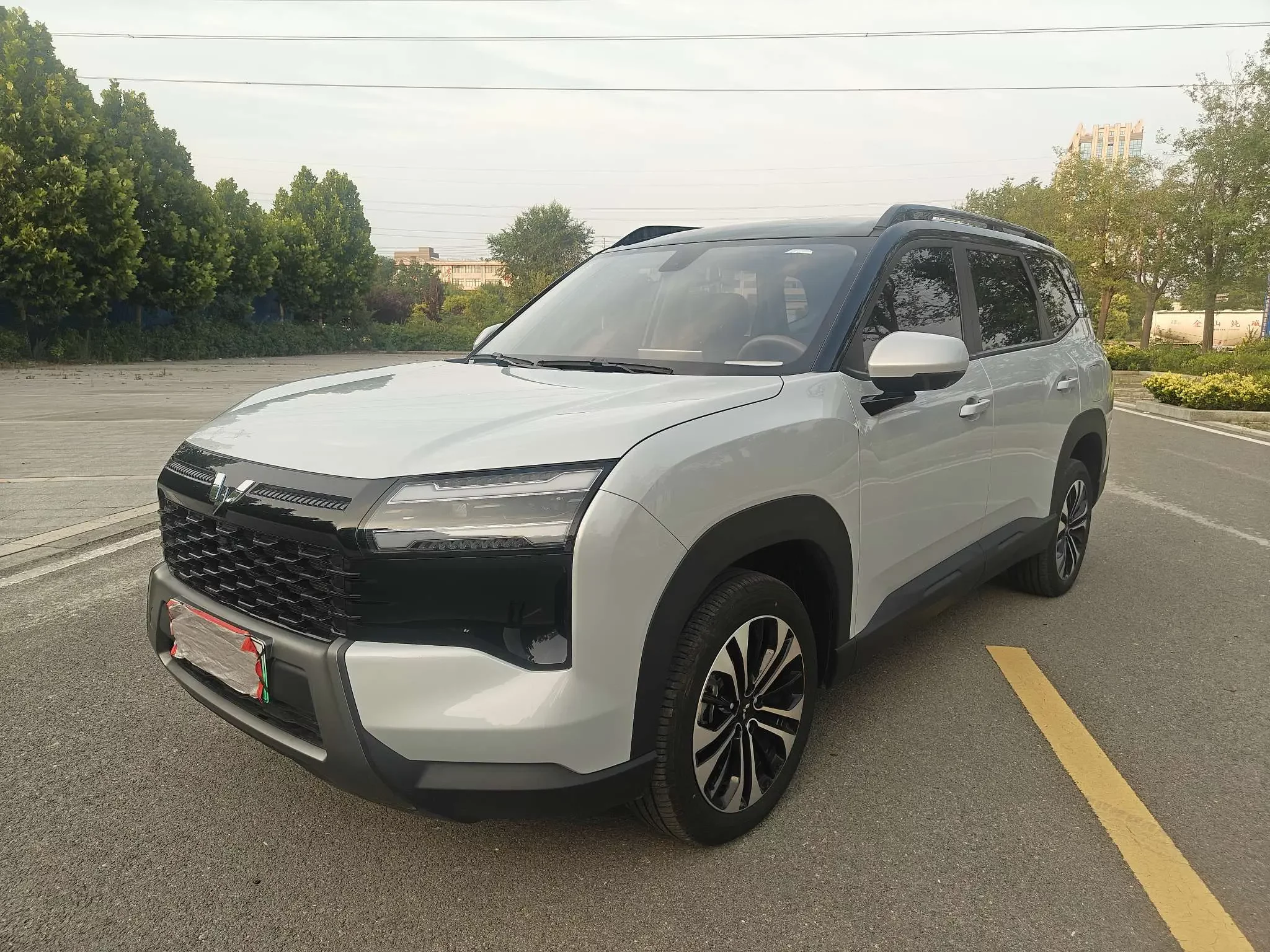 Wuling Starlight 560 PHEV