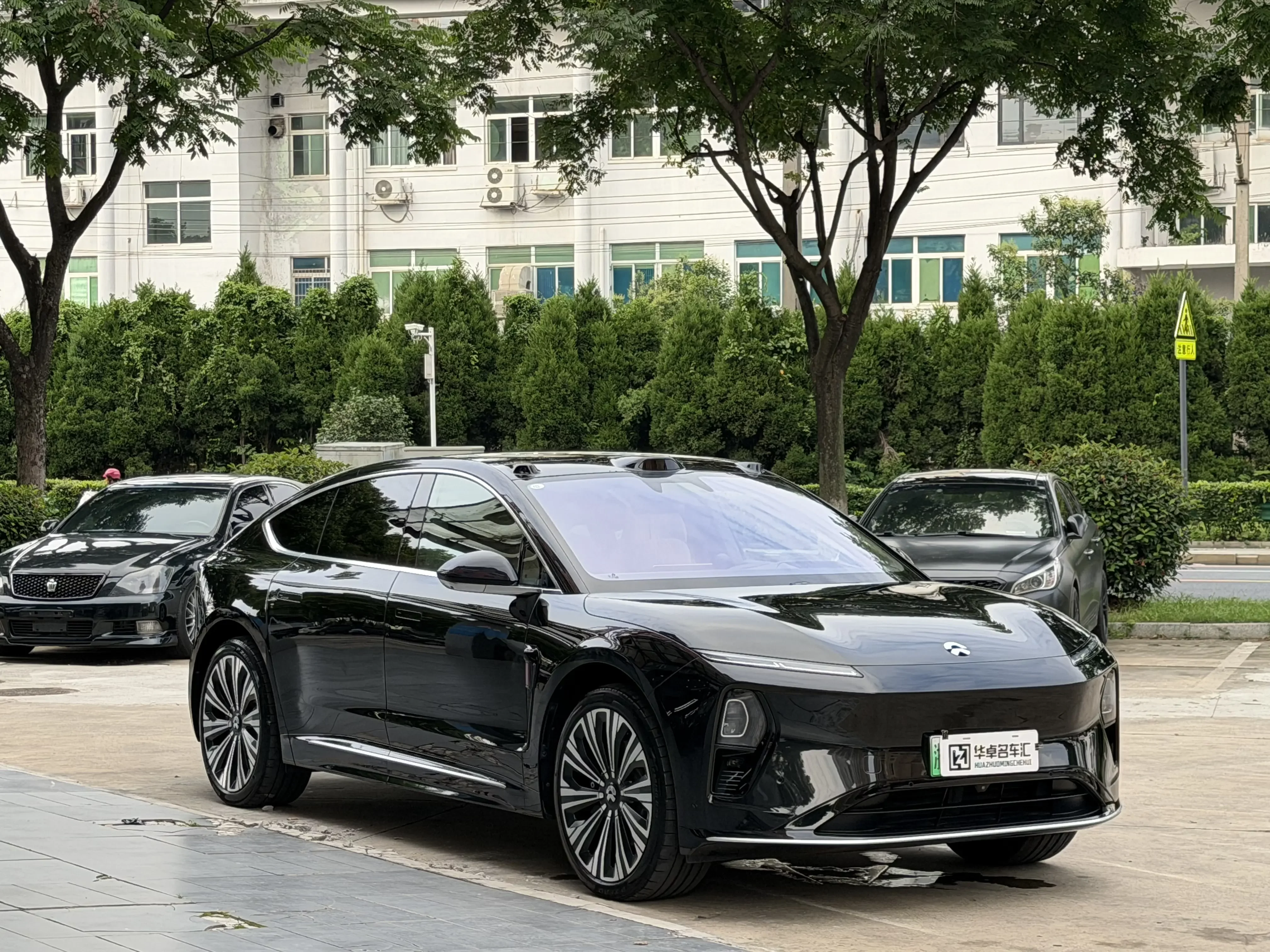 NIO ET9