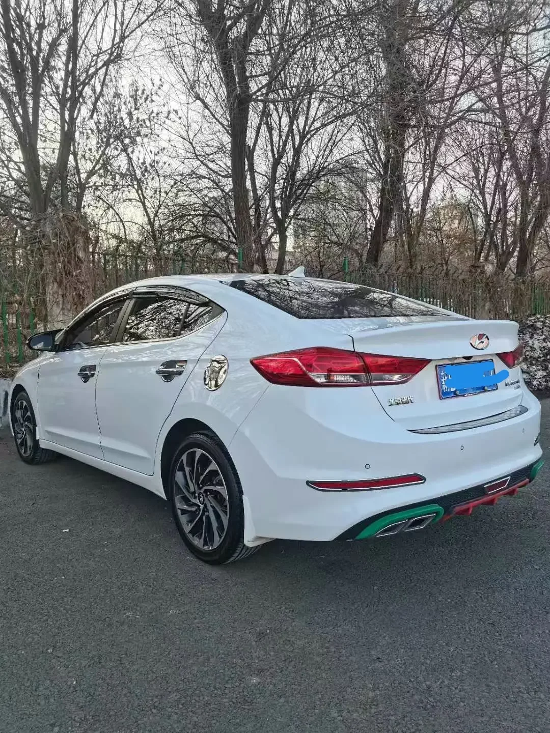 Hyundai lead