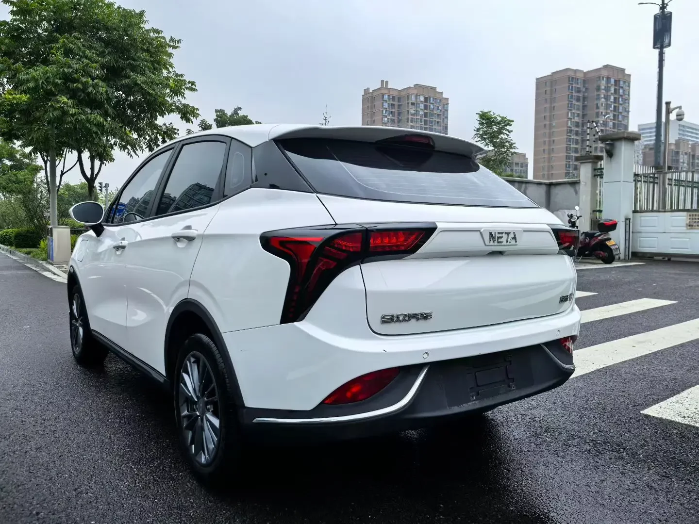 NETA Nezha V