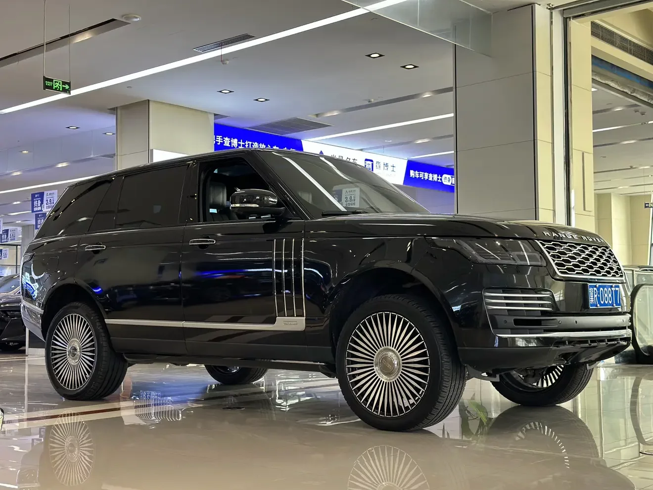 Land Rover range rover